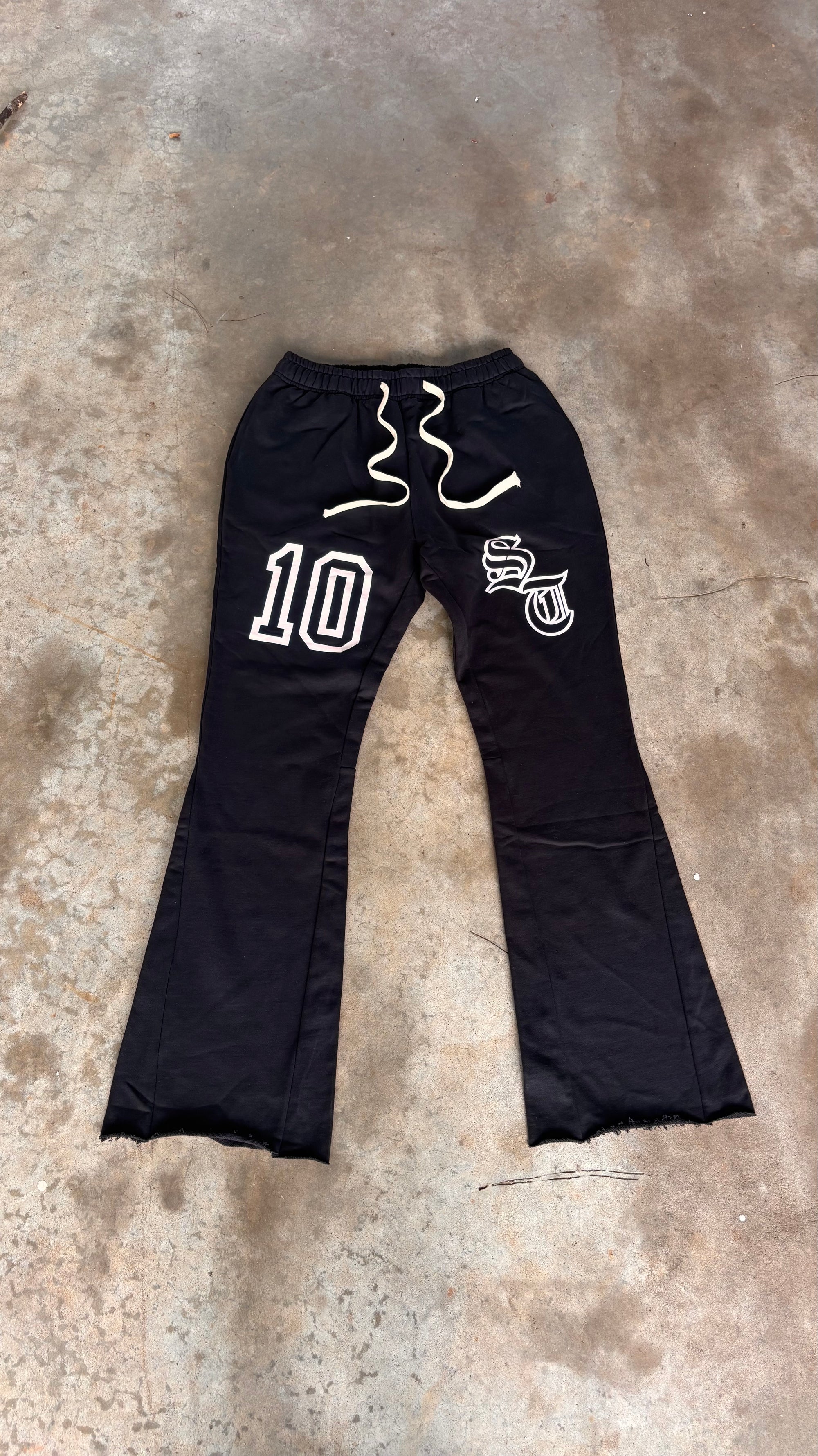 FLARED SWEATPANTS